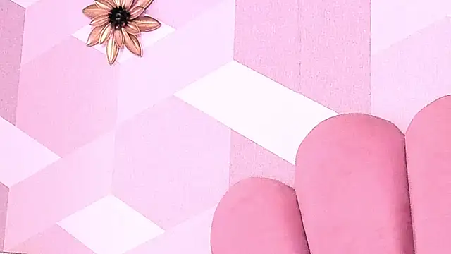 KylieMonnett webcam
