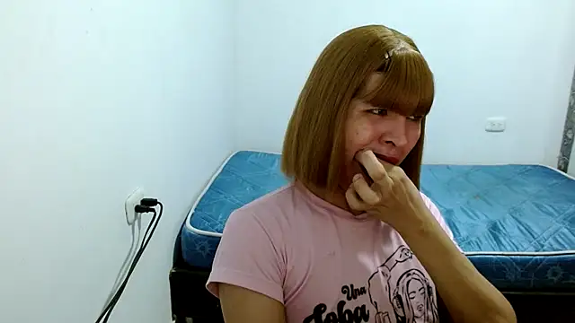 estefania224 webcam