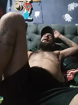 hairy_mannn webcam