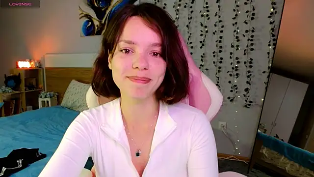 Maya_Campbell webcam