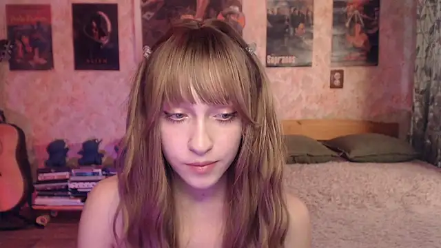 Friendly_Ellie webcam