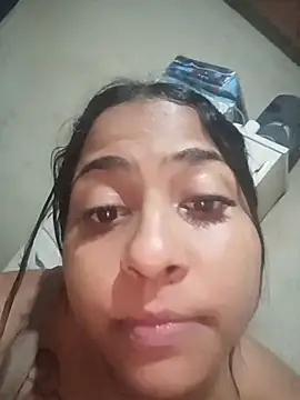 Giselabrunette25 webcam
