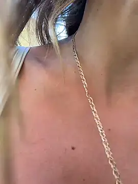 Bella-Grace webcam