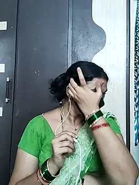 Leela_555 webcam