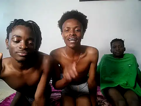 threemanias webcam