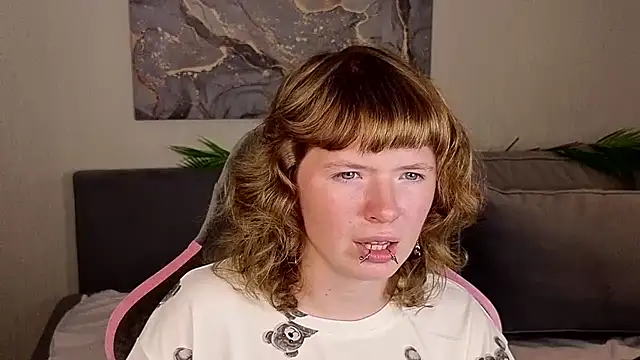 VioletDesiree webcam