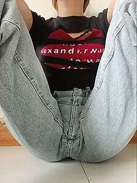 Tina_8x webcam