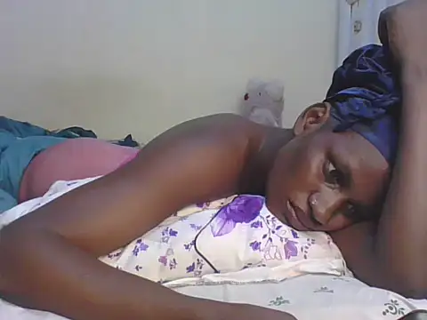 Cute_shy_Linda webcam