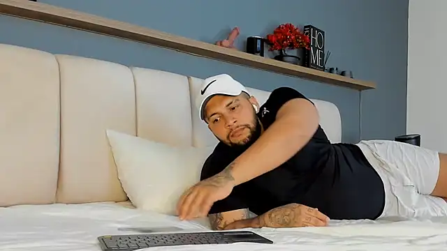 frank_myles webcam