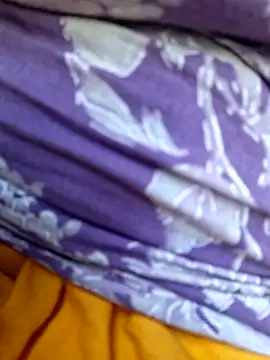 Priya_Bong webcam