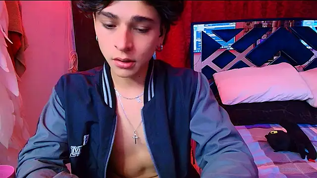 Luke_Howland webcam