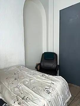 Bubbles156 webcam