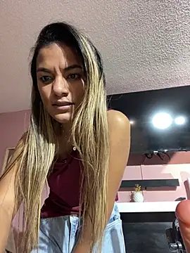 AngelPinkk_ webcam
