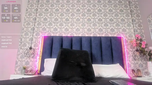Kendra-Rousee webcam