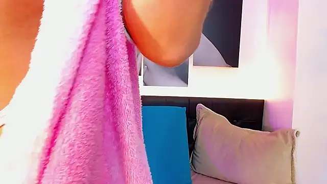 NicoleetBlossom webcam