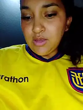 NyxCurvy webcam