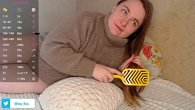 LilithEmber webcam