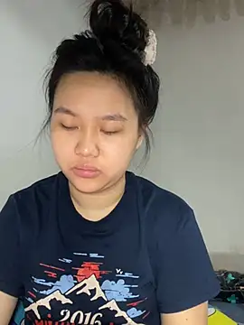 Almira6868 webcam