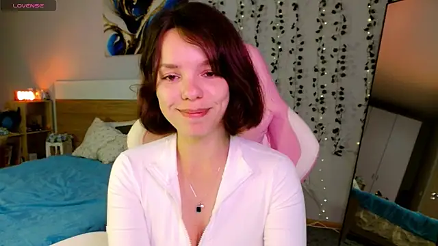 Maya_Campbell webcam