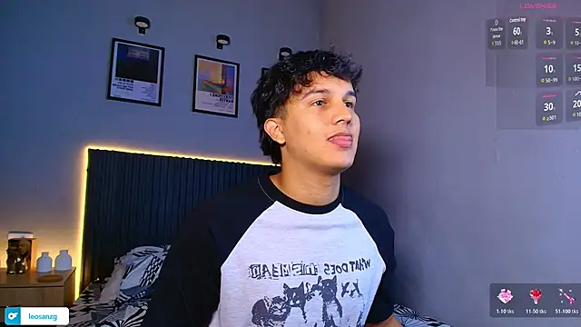 Leo_Savage_ webcam