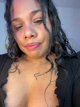 Rashell1_Queen webcam