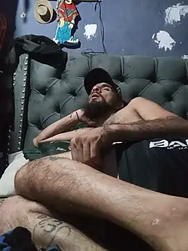 hairy_mannn webcam