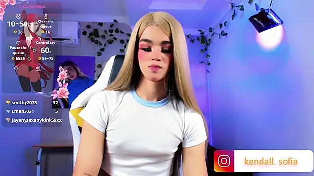 Sophiaa_doll_ webcam