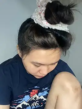 Almira6868 webcam