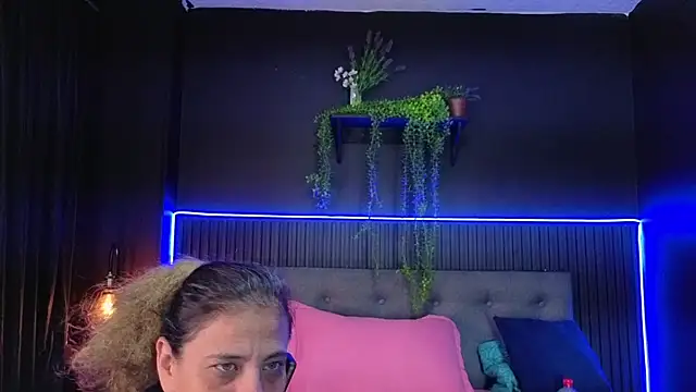 sasi_luna webcam