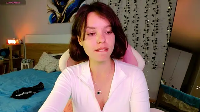 Maya_Campbell webcam