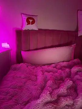 PiggyRose webcam