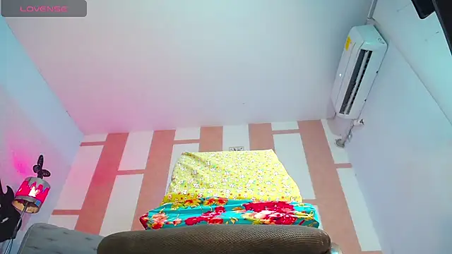 OpraxBellinda webcam