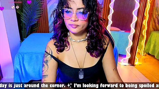 kristen_tay webcam