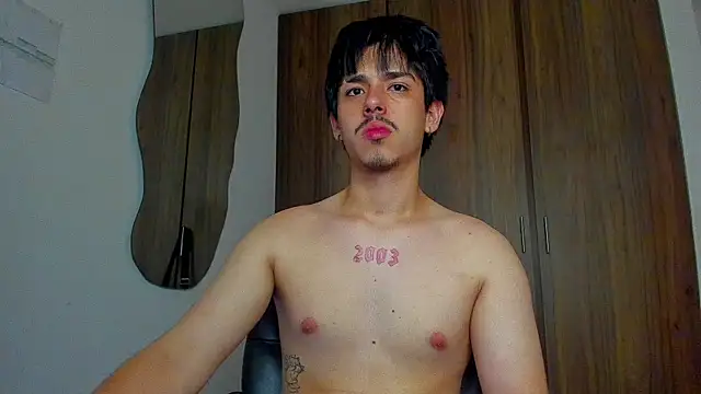 Maximo_Miller webcam