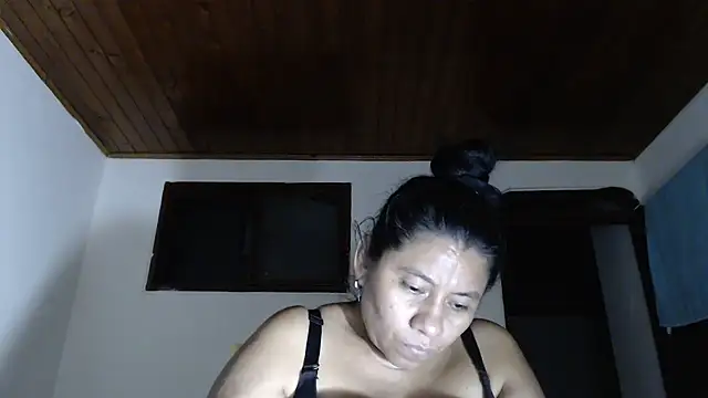 adrixxx38 webcam