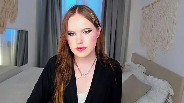 EffieMinki webcam