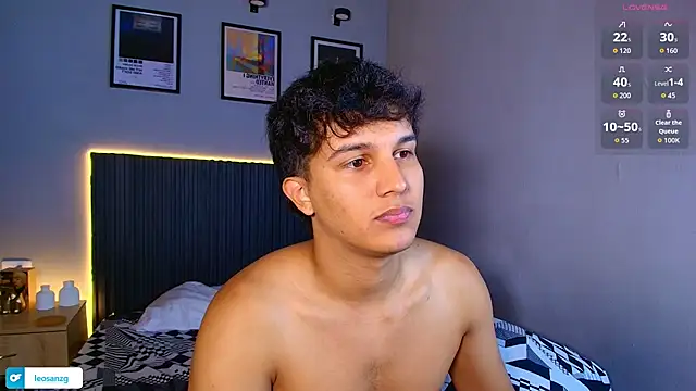 Leo_Savage_ webcam