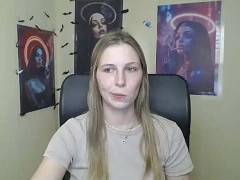 StrangerGi webcam