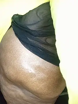 Sweetblackassxxx505 webcam