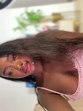 alissradiante1 webcam