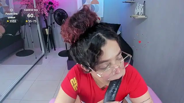 Maggy_t18 webcam