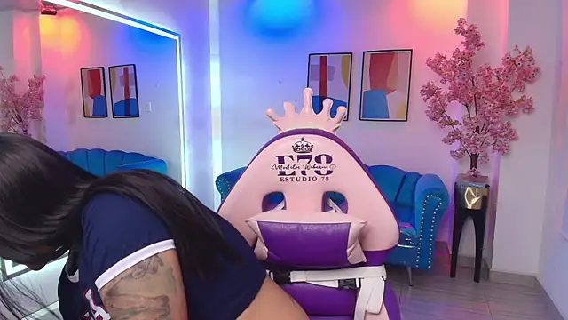 Black_roseee webcam
