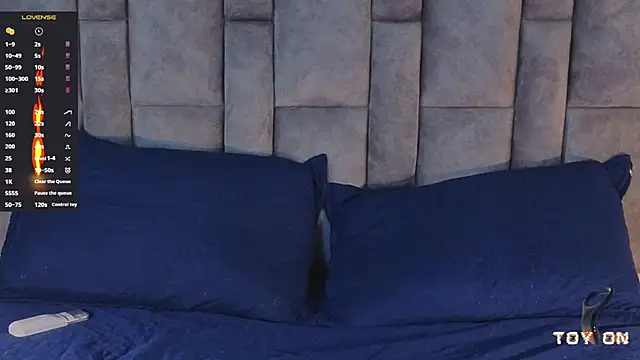 isaacblaze_ webcam