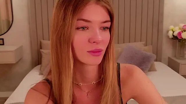 MeganMouris webcam