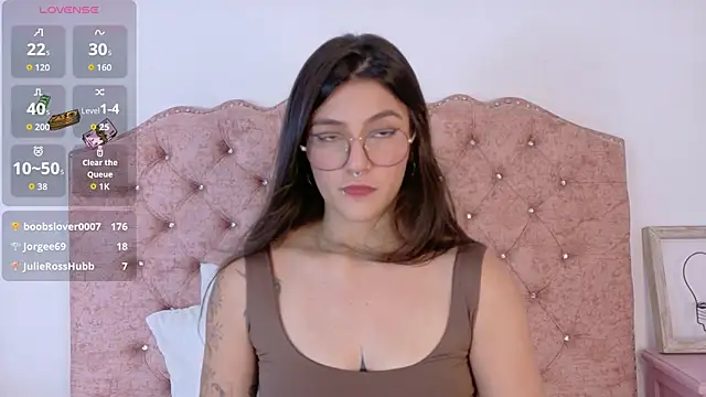 AriiaBloom webcam