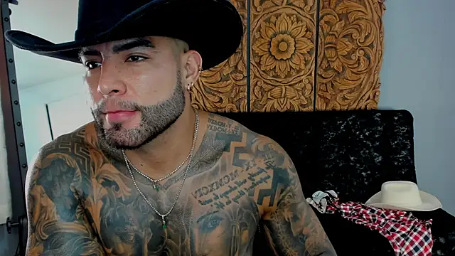 Aaron_Vega webcam