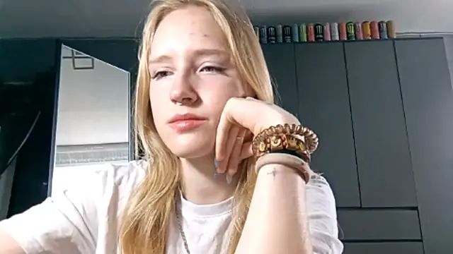Mia_Azart webcam