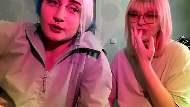Altgirlhotshow webcam