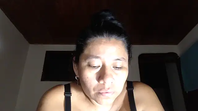 adrixxx38 webcam