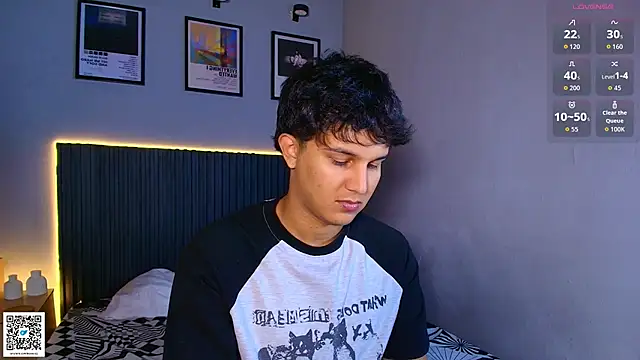 Leo_Savage_ webcam